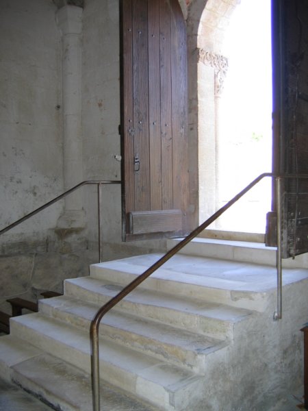 escalier église de CORME-ECLUSE